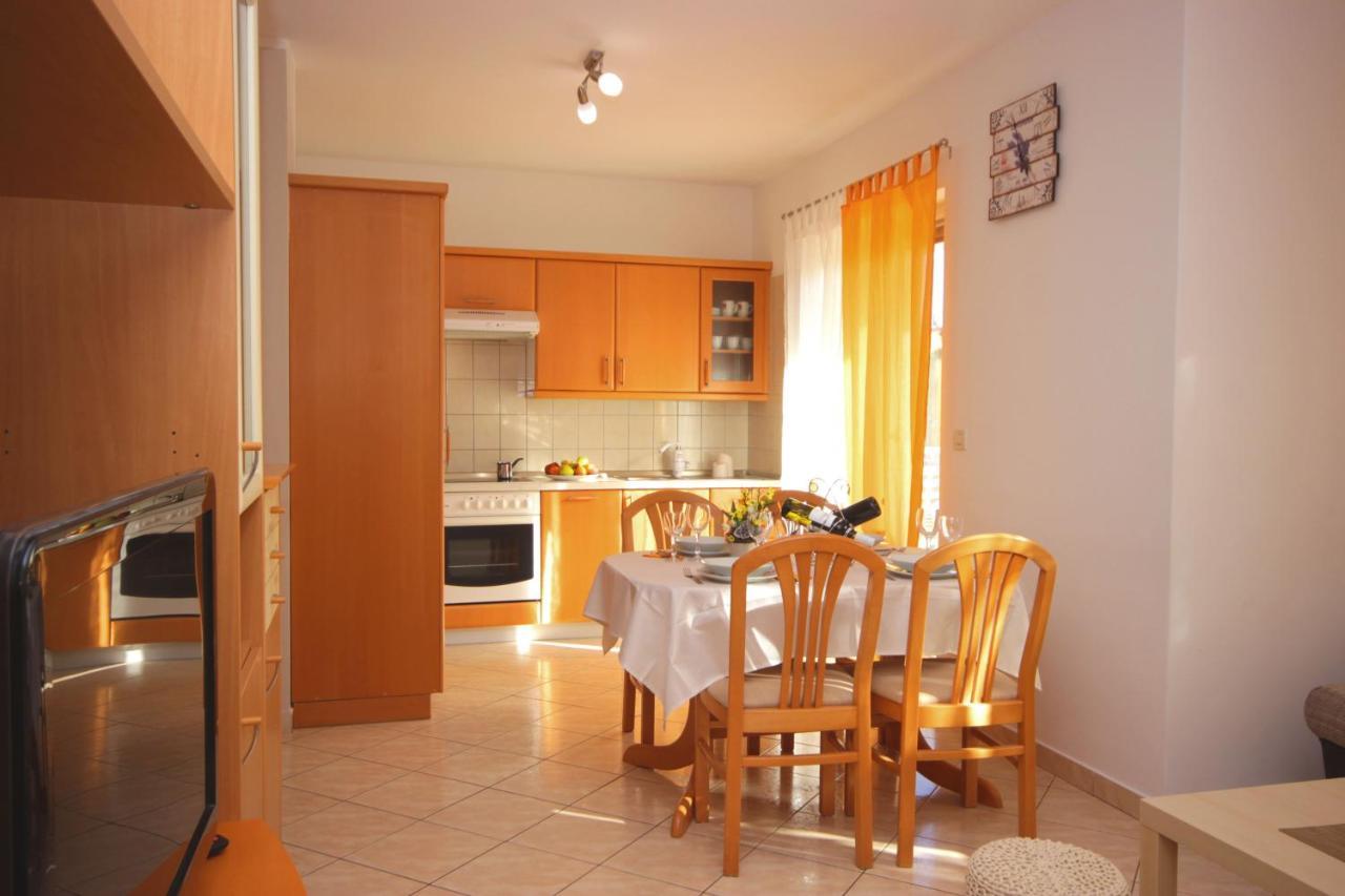 Apartment Ely Rabac Εξωτερικό φωτογραφία